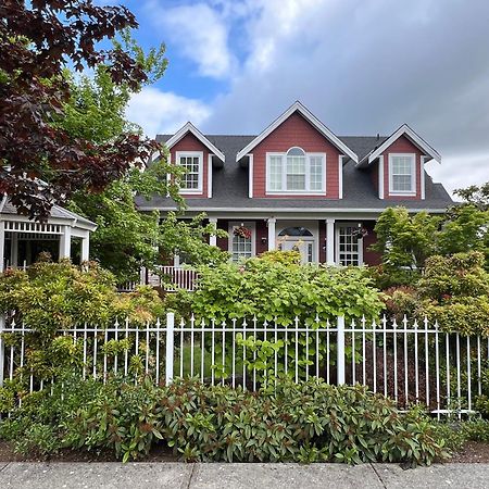 Mae Sweet Home Surrey Dış mekan fotoğraf